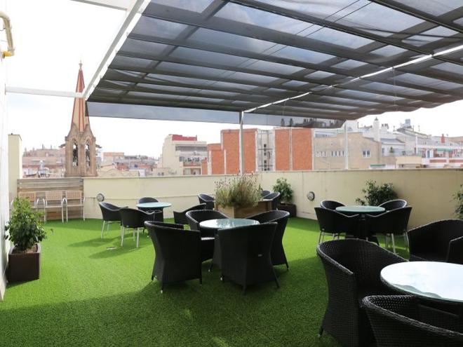 terraza residencia mayores consell de cent