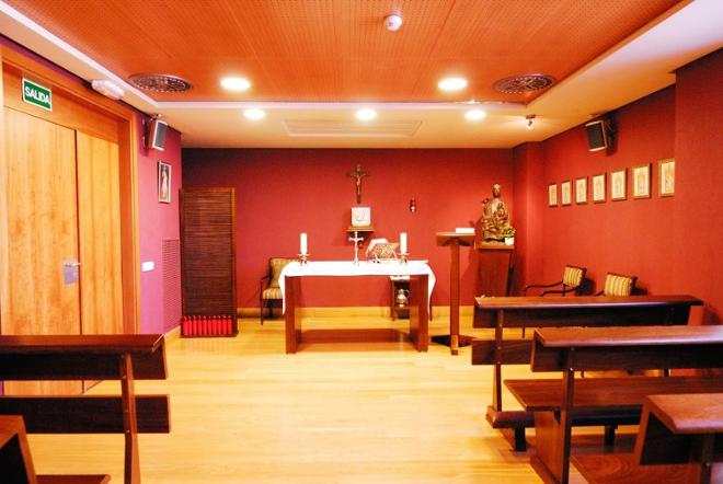 capilla residencia mayores mirasierra