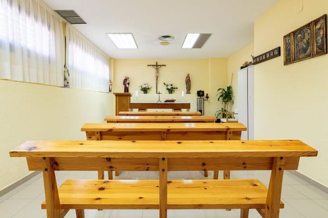 capilla residencia mayores las rozas
