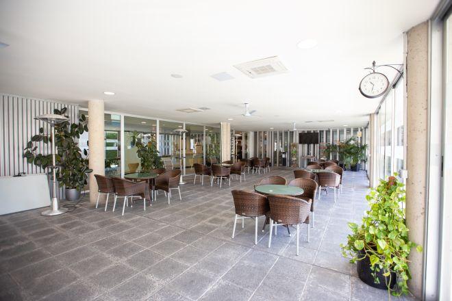 terraza residencia mayores mevefares