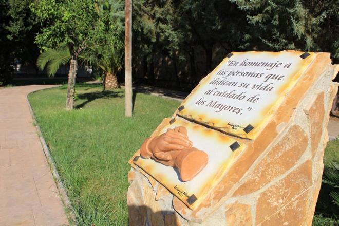 jardin residencia mayores linares