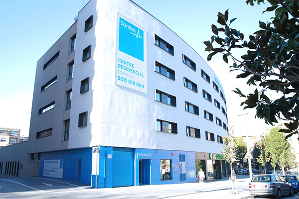 residencia mayores cornella fachada