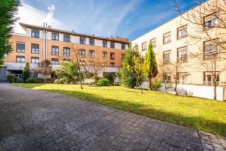 terraza residencia mayores loramendi